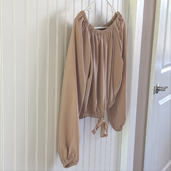 Aritzia Wilfred Eleanora Blouse Cropped off the shoulder Top - Picture 10 of 12
